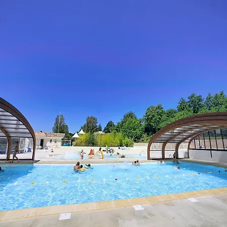 Vakantiehuis With Heated Pool In *
