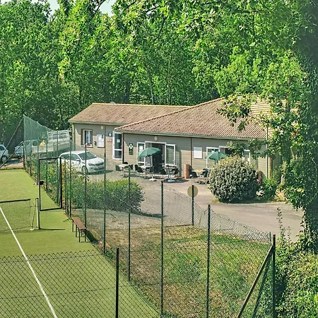 Vakantiehuis With Heated Pool In *