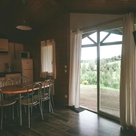 Сasa de vacaciones With Heated Pool In Monclar-de-Quercy