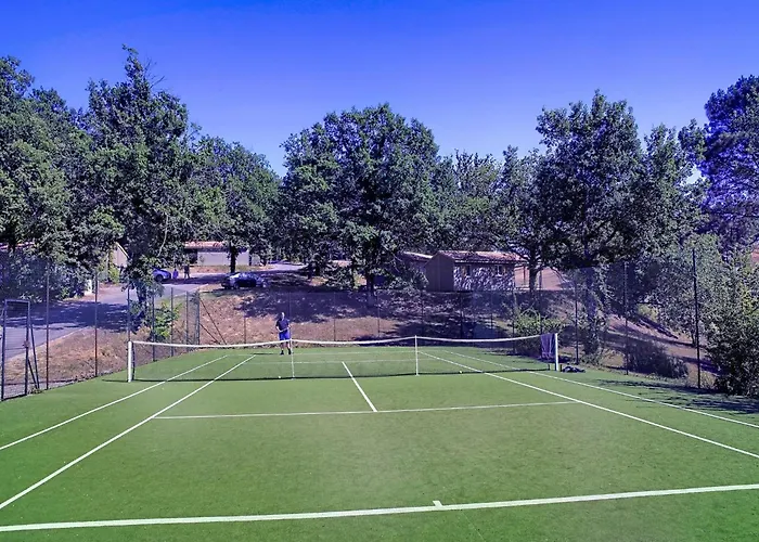 With Heated Pool In مونكلار دو كيارْسي