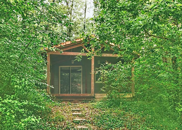 With Heated Pool In بيت للعطل مونكلار دو كيارْسي