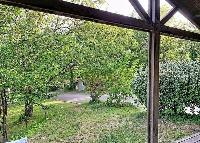 بيت للعطل With Heated Pool In