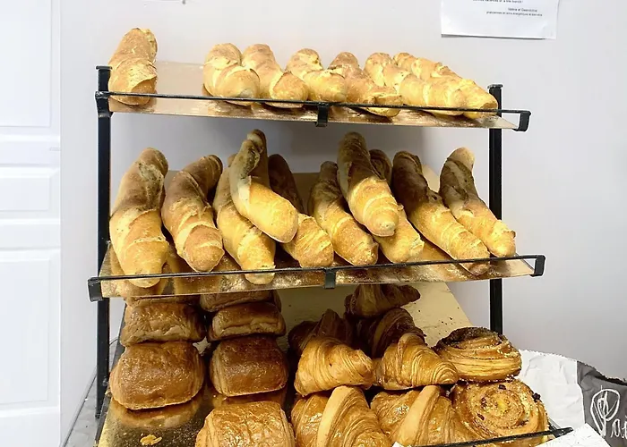 بيت للعطل With Heated Pool In مونكلار دو كيارْسي